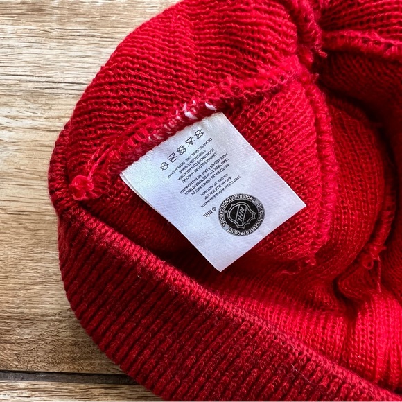 NHL Washington Capitals Beanie Size OS Fan Favorite - Picture 4 of 5